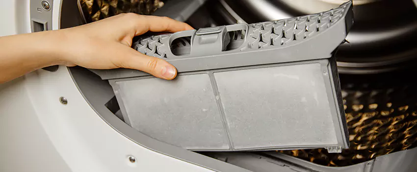 Signs Of A Clogged Dryer Lint Trap in Wilmington, North Carolina